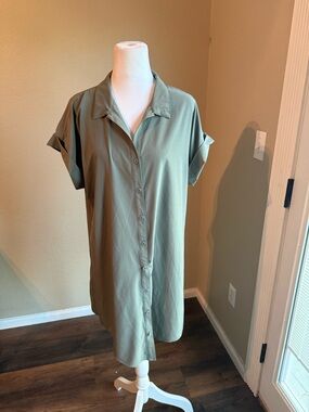 Lucy button Sage Green Button-Front Shirt Dress